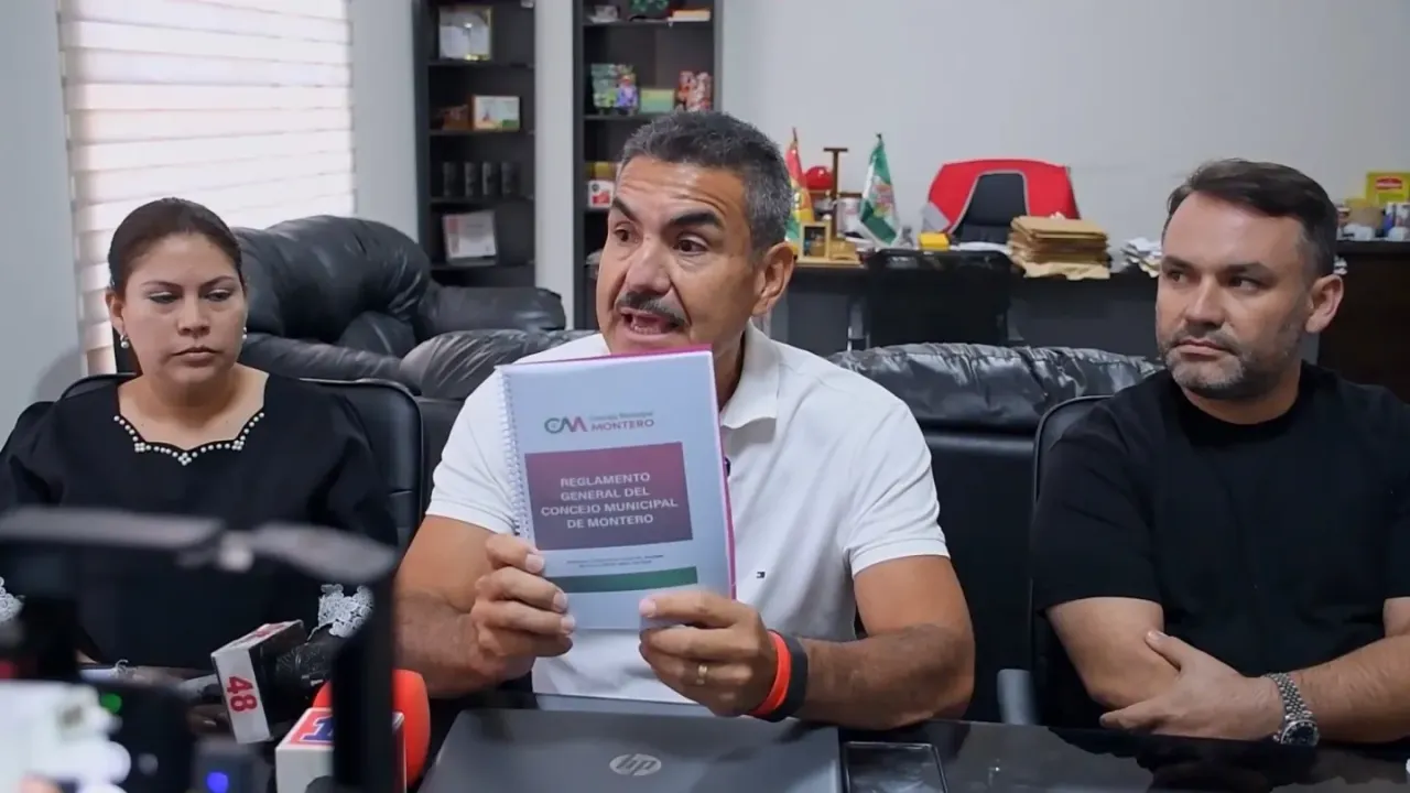 Ureña acusa a Perales de “secuestrar” la oficina de Presidencia del Concejo: “¿Qué guarda ahí?”