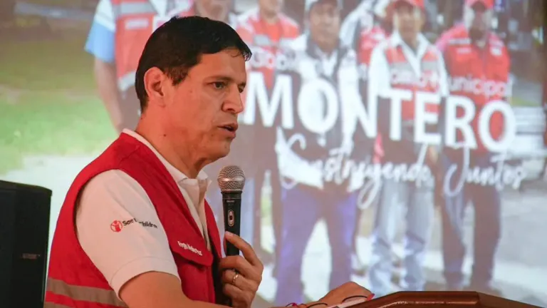 ¿Qué hizo Regys Medina en el primer mes de su nueva gestión? El alcalde guardó silencio sobre las polémicas que sacuden Montero