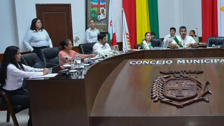 Patria, PDC y VOS desconocen a suplentes que apoyaron a Creemos para reelegir a Willan Perales