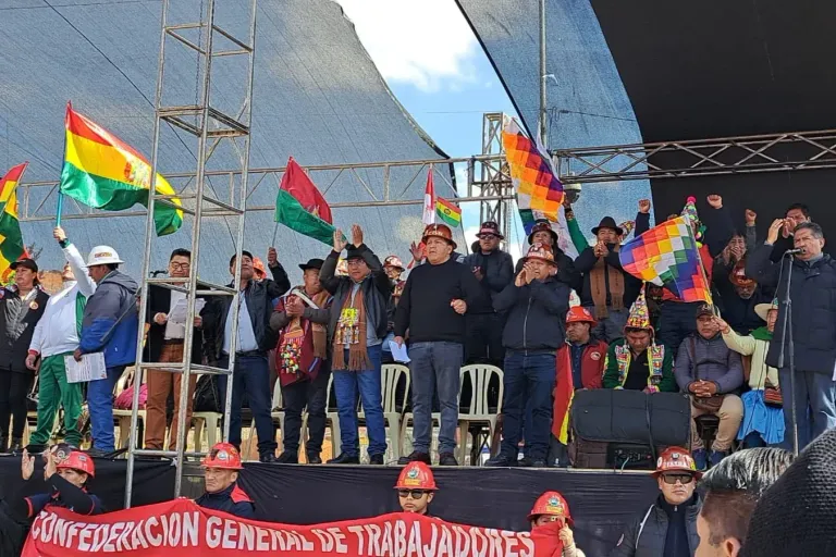Tensión en Bolivia: la COB suspende su ampliado nacional para resguardar a dirigentes y bases